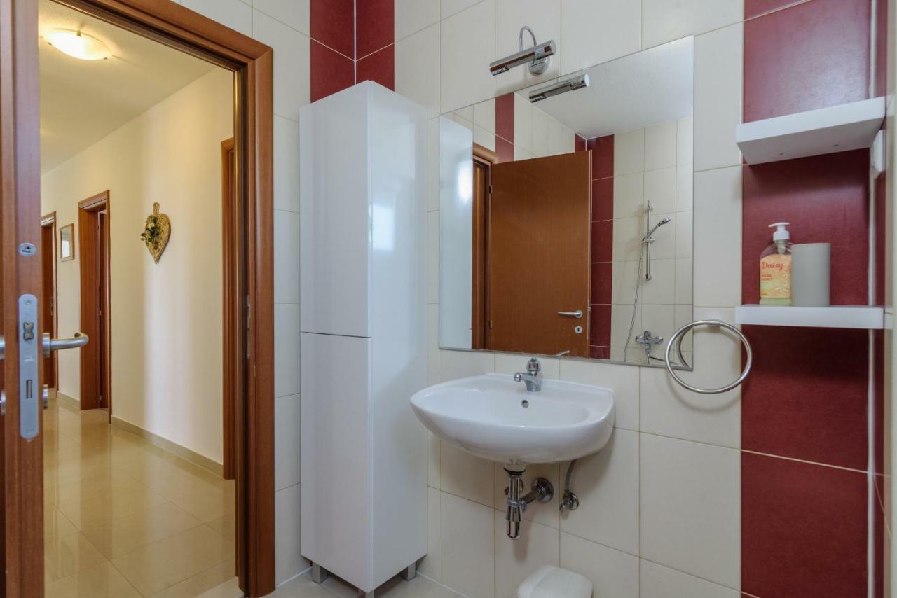 Apartman Niko Kaštela Zewnętrze zdjęcie