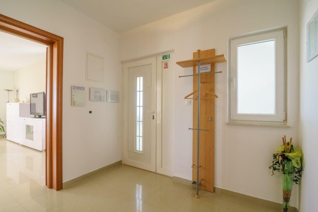 Apartman Niko Kaštela Zewnętrze zdjęcie