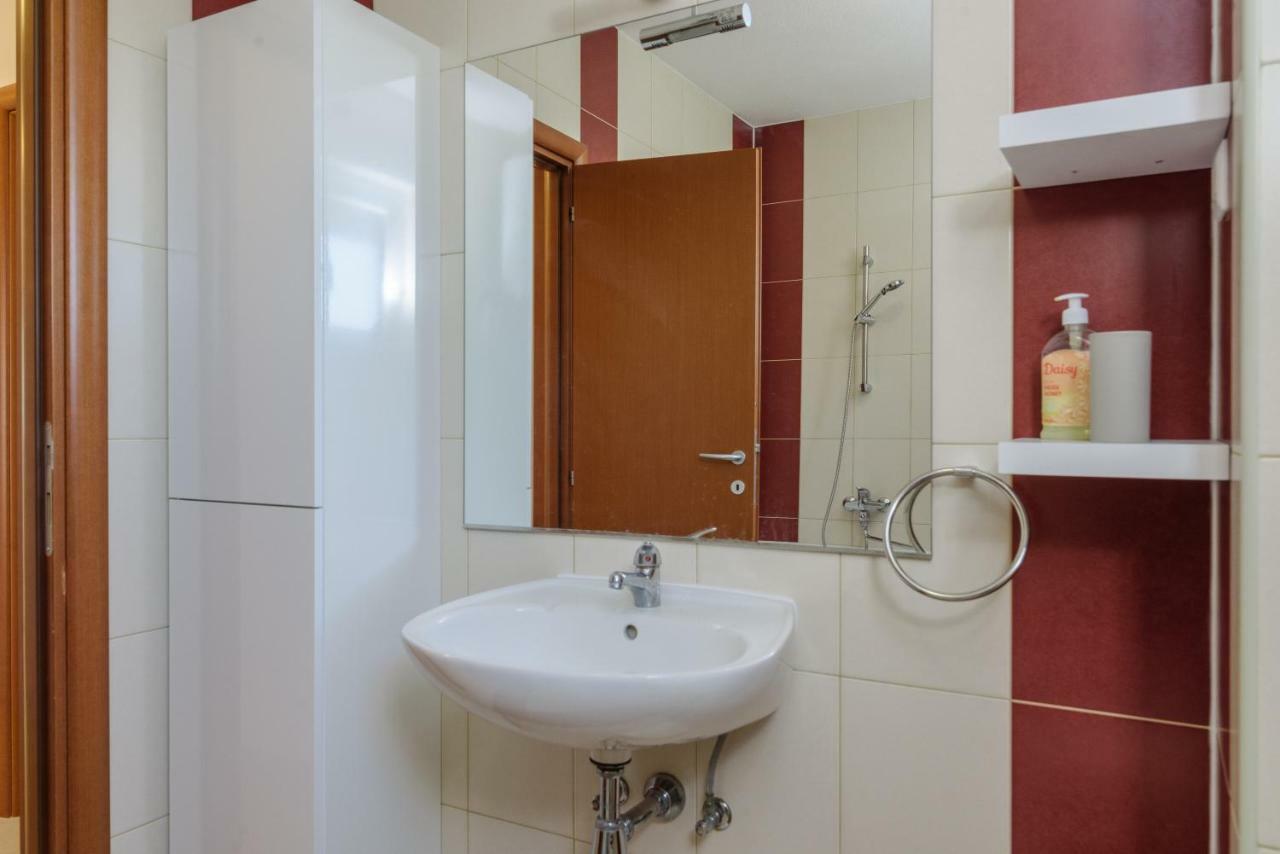 Apartman Niko Kaštela Zewnętrze zdjęcie